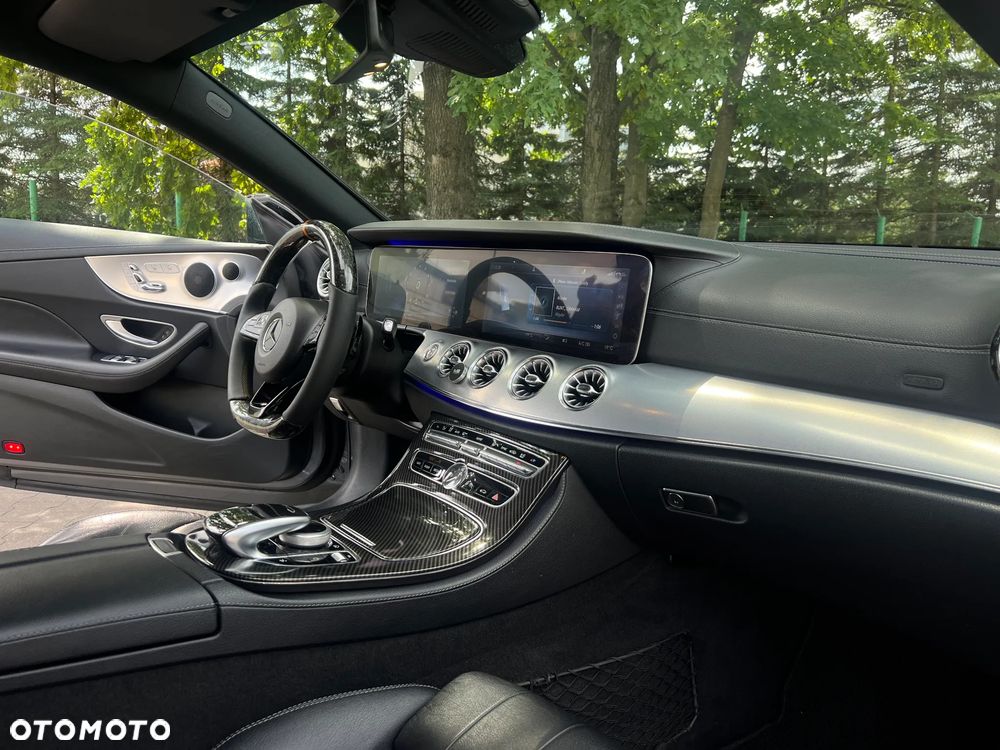 Mercedes-Benz Klasa E 200 9G-TRONIC AMG Line - 16