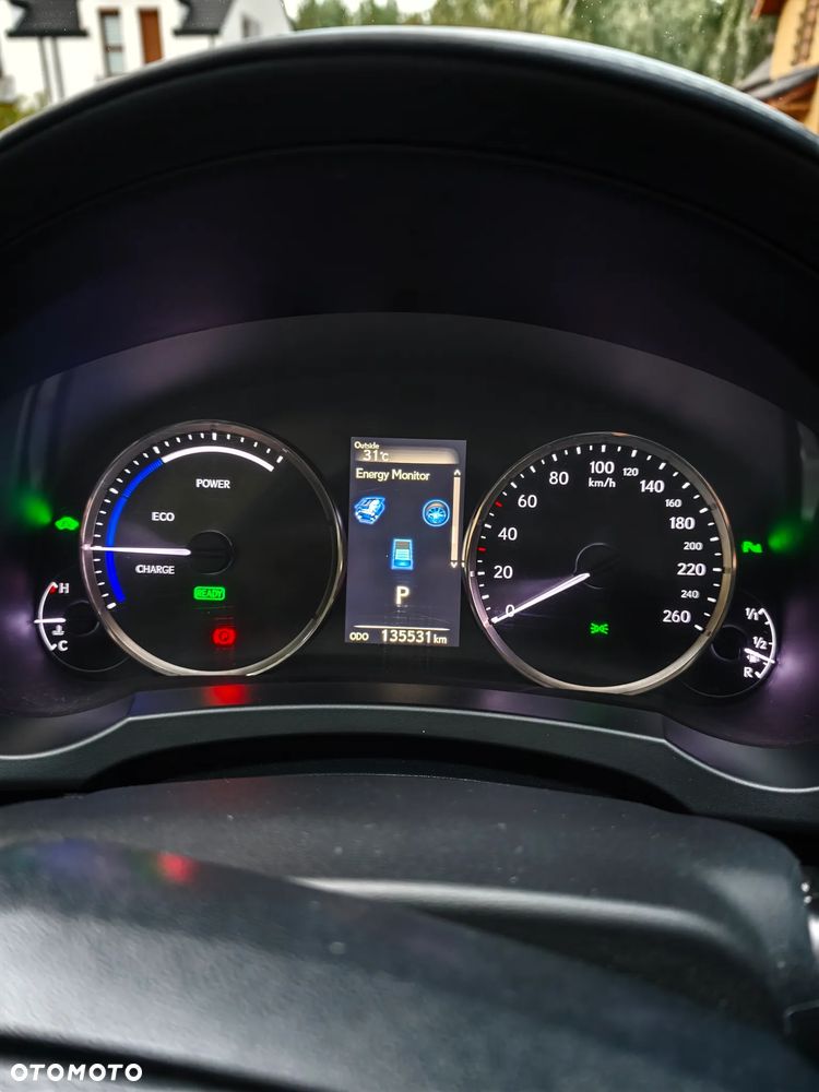 Lexus IS 300h Elegance EU6 - 15