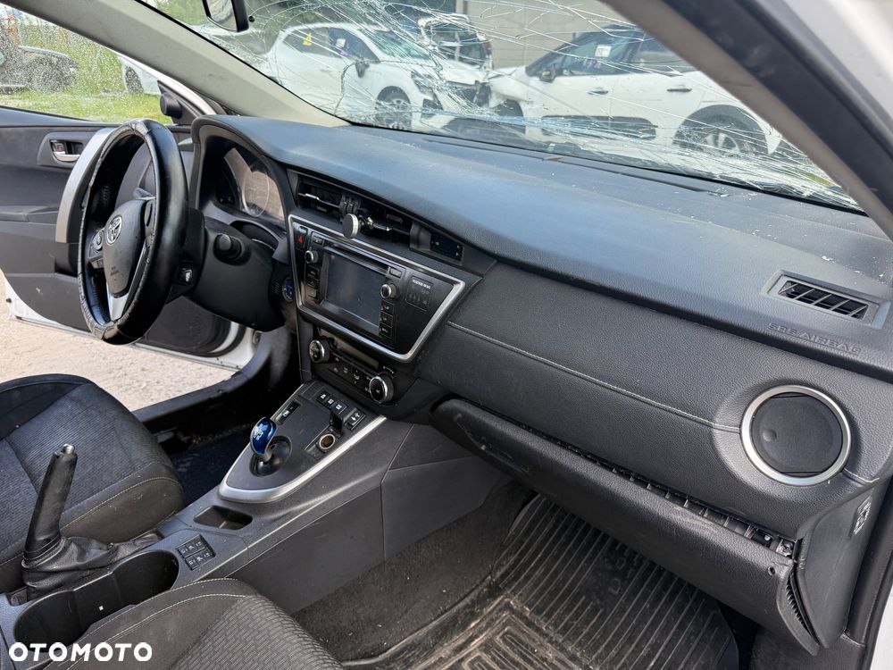 Toyota Auris - 5