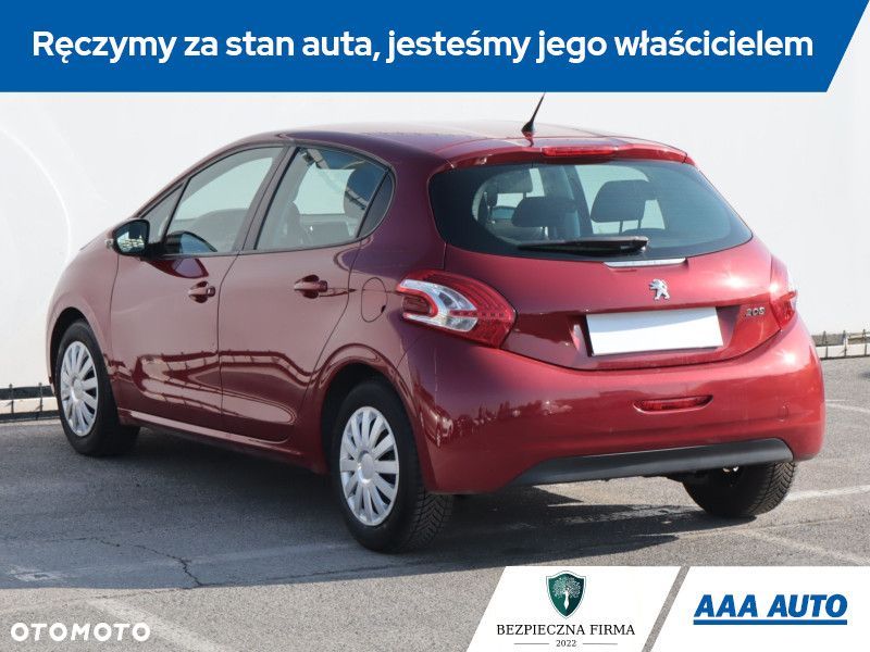 Peugeot 208 - 5