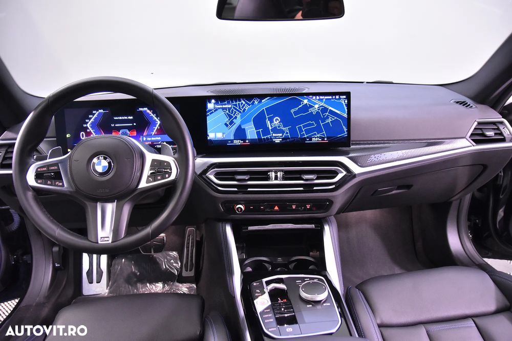 BMW M2 M240i xDrive - 9
