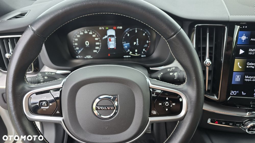 Volvo XC 60 - 8
