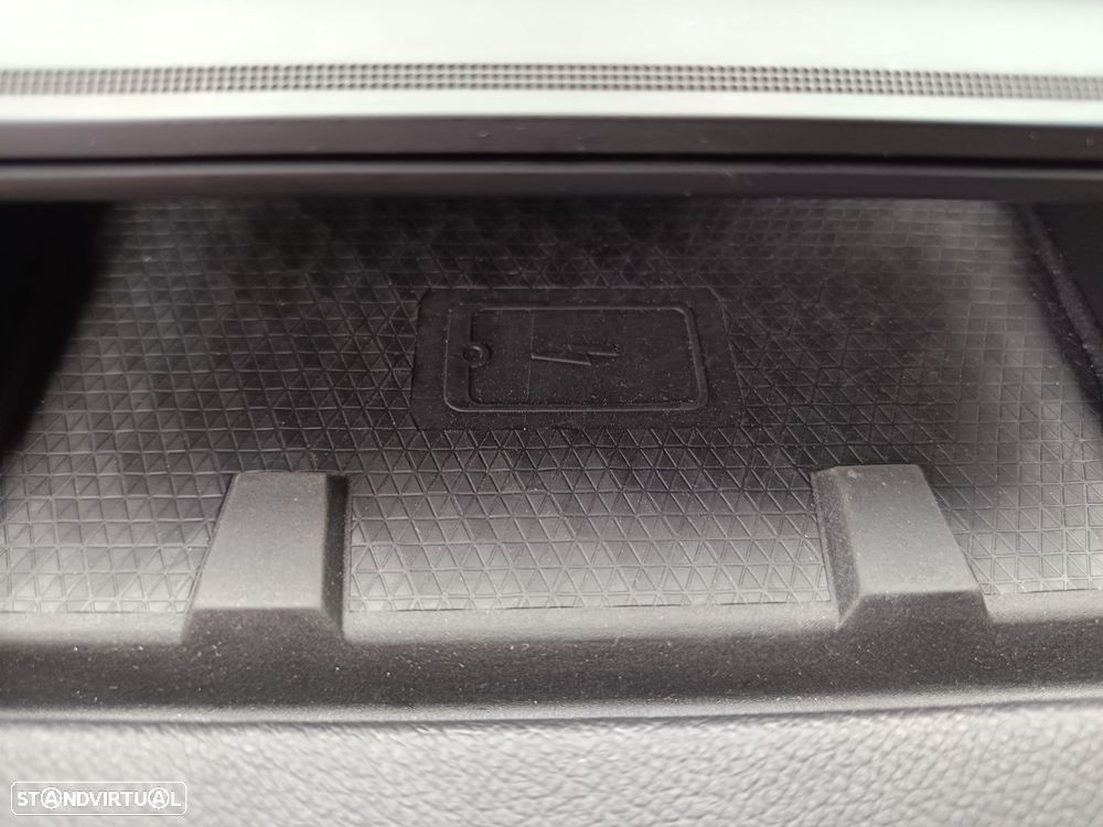 Renault Mégane E-Tech EV60 220hp optimum charge Iconic - 48