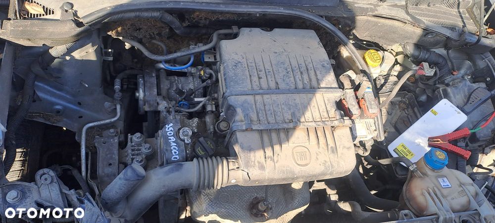 SILNIK FIAT 1.4 8V KOD 350A1000 - 1