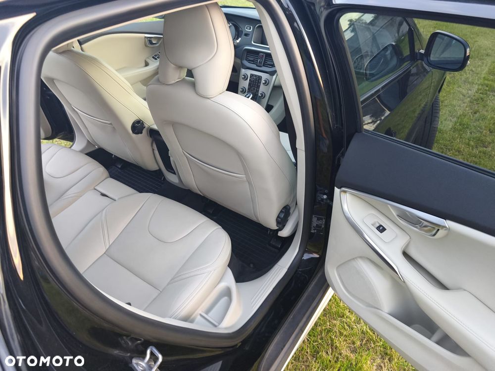 Volvo V40 Cross Country T3 Geartronic Summum - 5