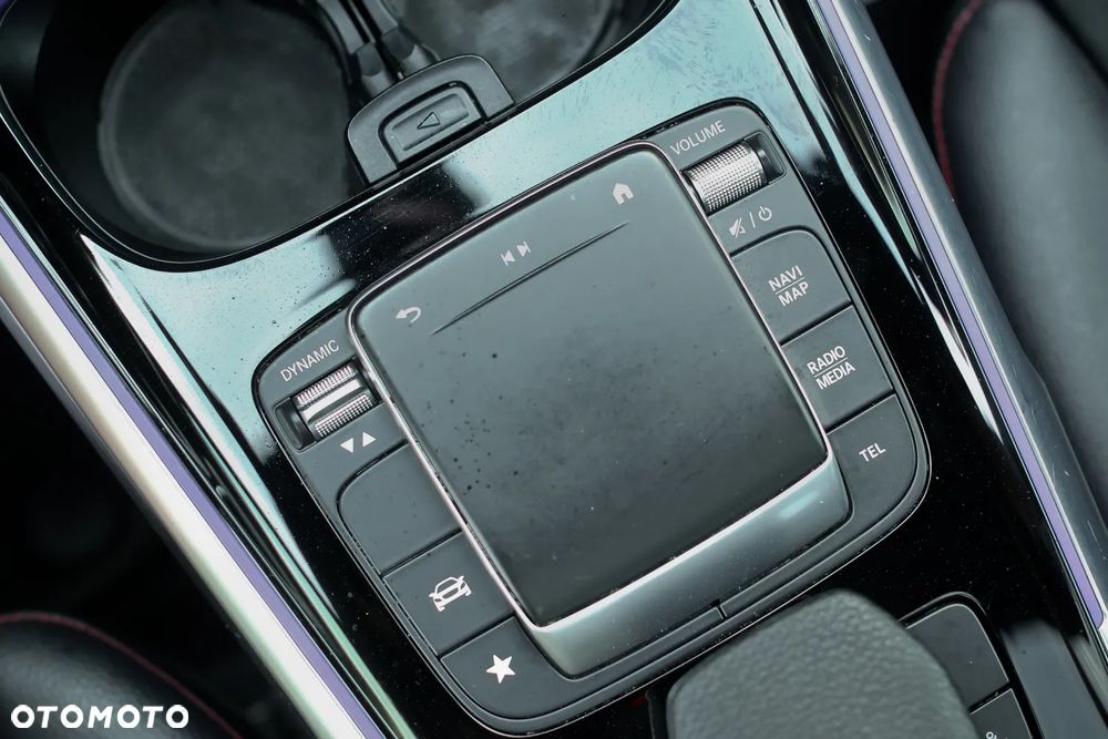 Mercedes-Benz GLB AMG 35 4Matic AMG Speedshift DCT 8G - 22