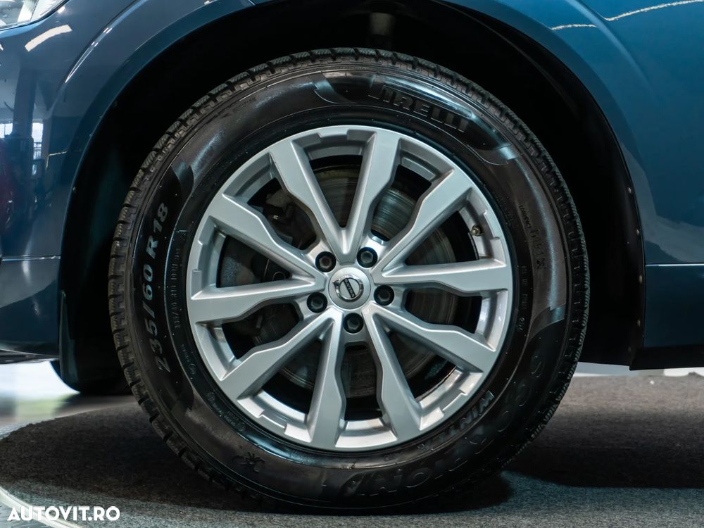 Volvo XC 60 B4 D AWD Geartronic Momentum Pro - 14