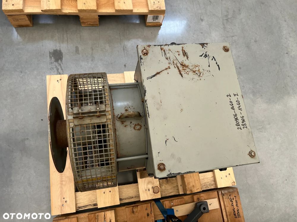 Prądnica Generator Leroy Somer LSA 41.1 VS0 C1/4 15 KVA - 9