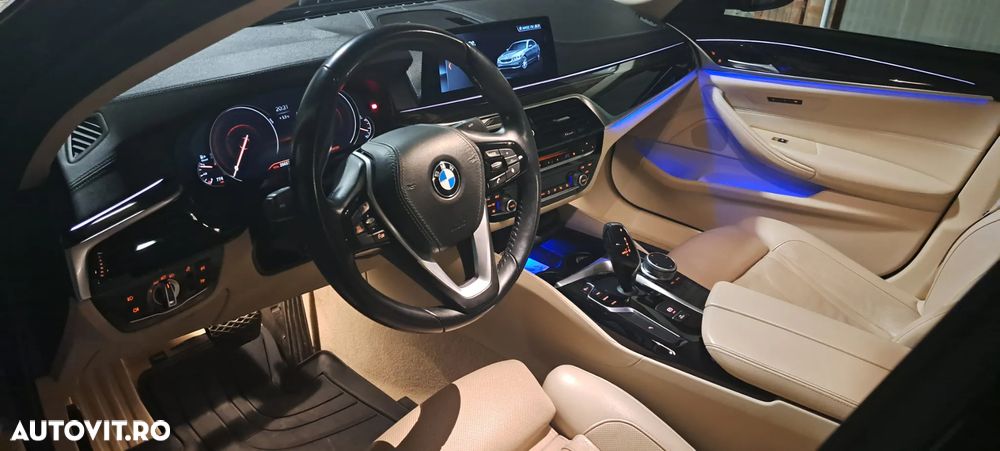 BMW Seria 5 520d Aut. Luxury Line - 9