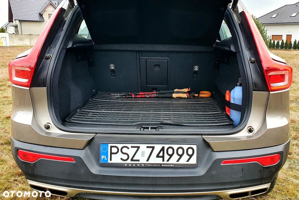 Volvo XC 40 T3 Momentum Pro - 17