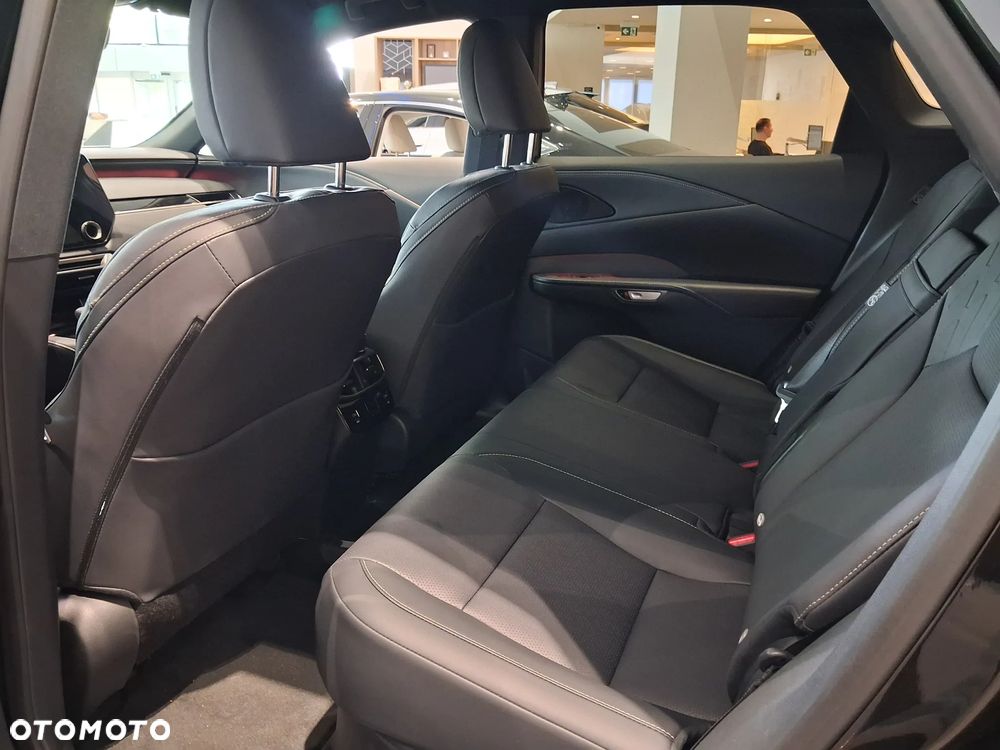 Lexus RX 450h+ Prestige - 14