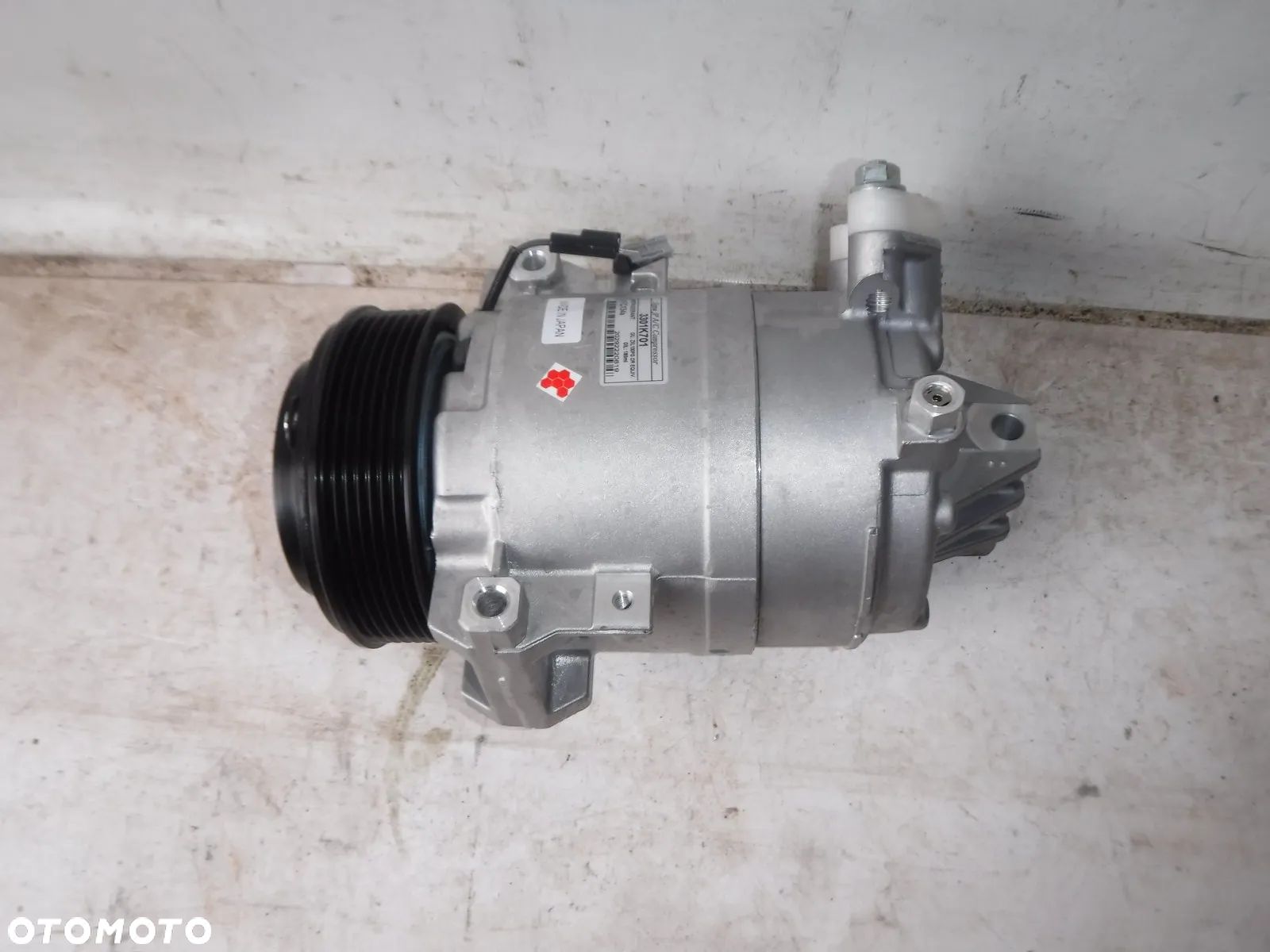 nowy kompresor klimatyzacji 926005X20A  3,0 dci nissan navara d40 np300 - 1