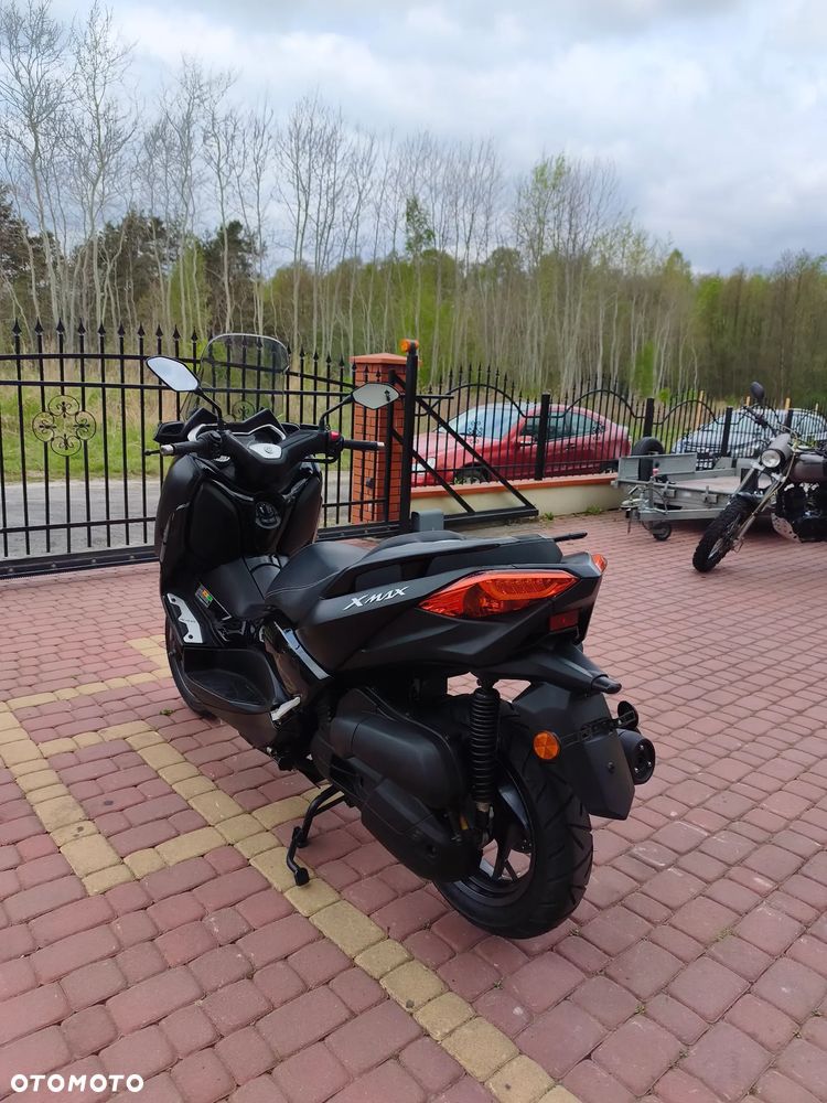 Yamaha X-max - 17