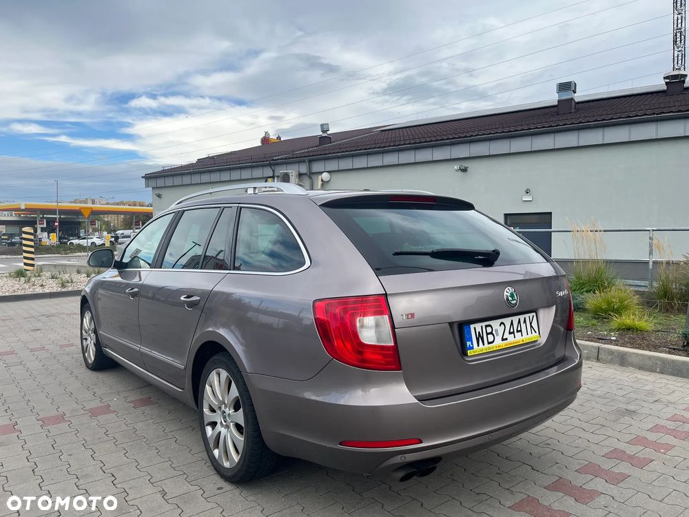 Skoda Superb 2.0 TDI Elegance - 7