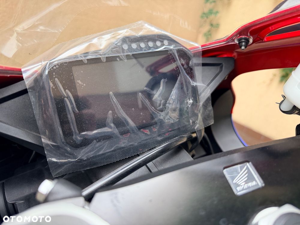 Honda CBR - 6