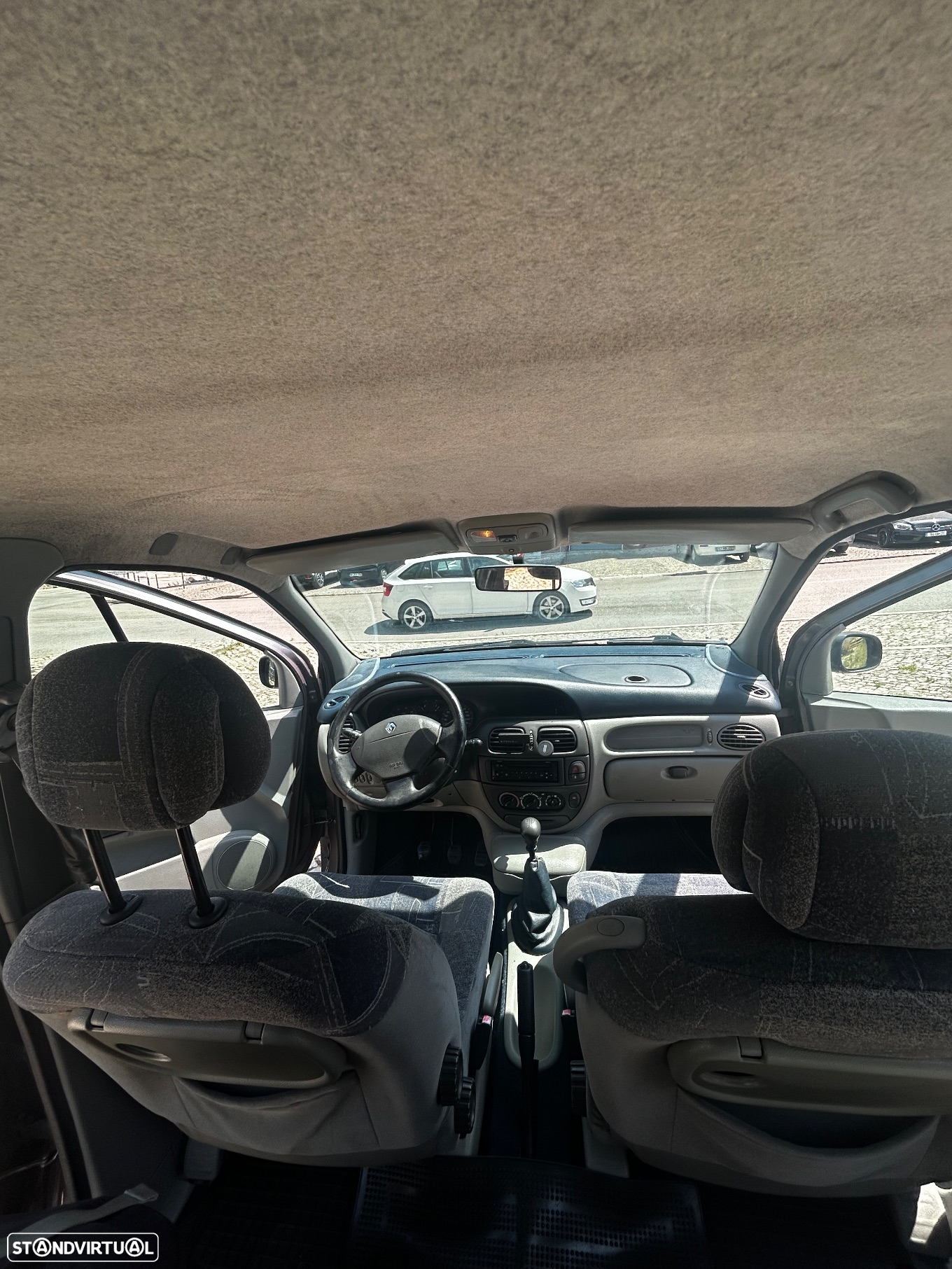 Renault Scénic 1.4 16V RXE AC - 9