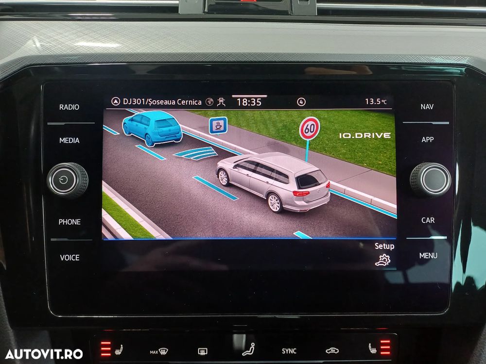 Volkswagen Passat Variant 2.0 TDI DSG Comfortline - 25