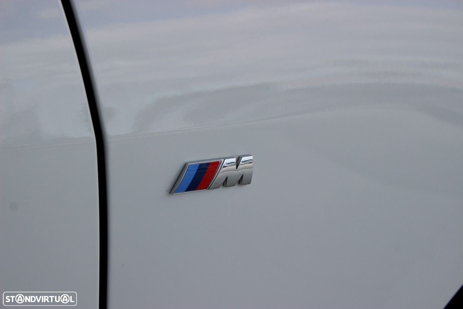 BMW 116 d Pack 50 anos M Auto - 10