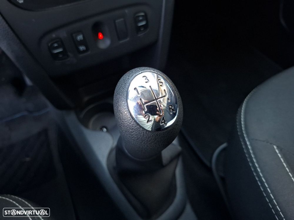 Dacia Sandero 0.9 TCe Comfort - 17