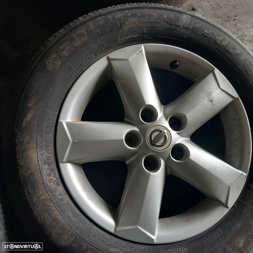 Conjunto jantes especiais Nissan Qashqai pneus bons 215 65 R16 - 3