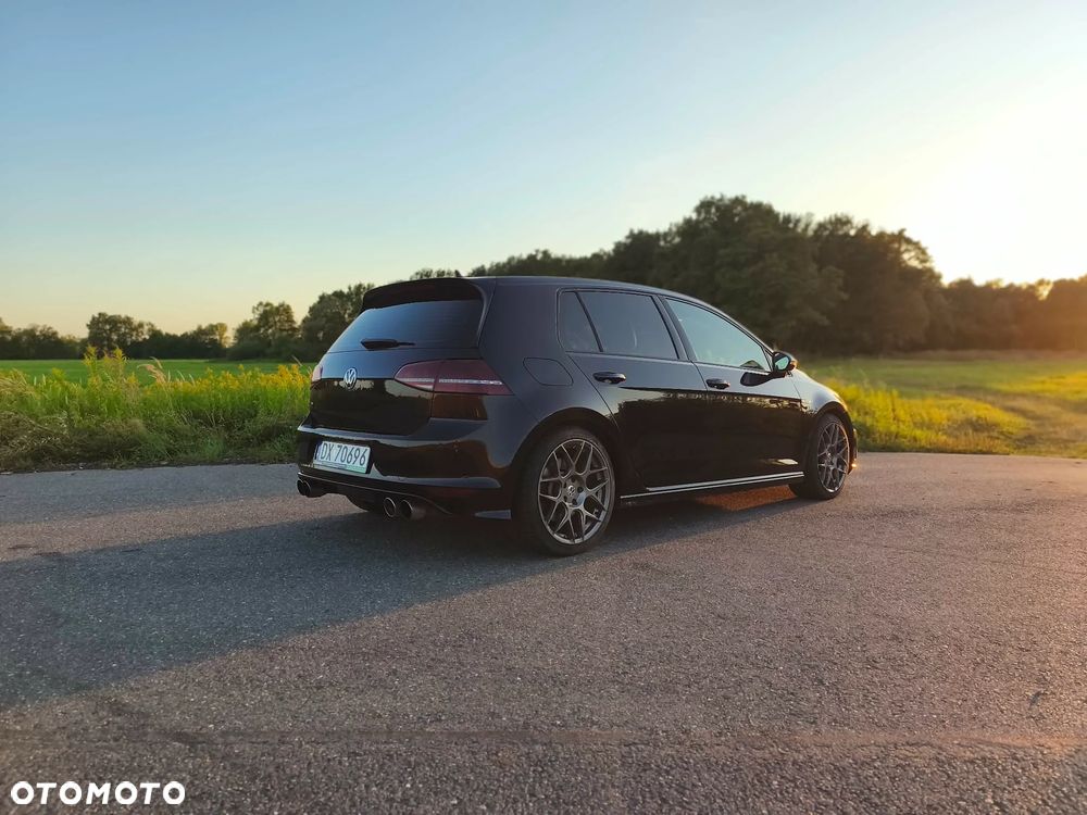 Volkswagen Golf 2.0 TSI BMT 4Mot R - 4