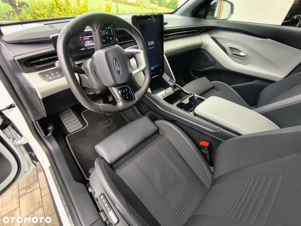 Ford Explorer 78kWh Premium AWD - 27