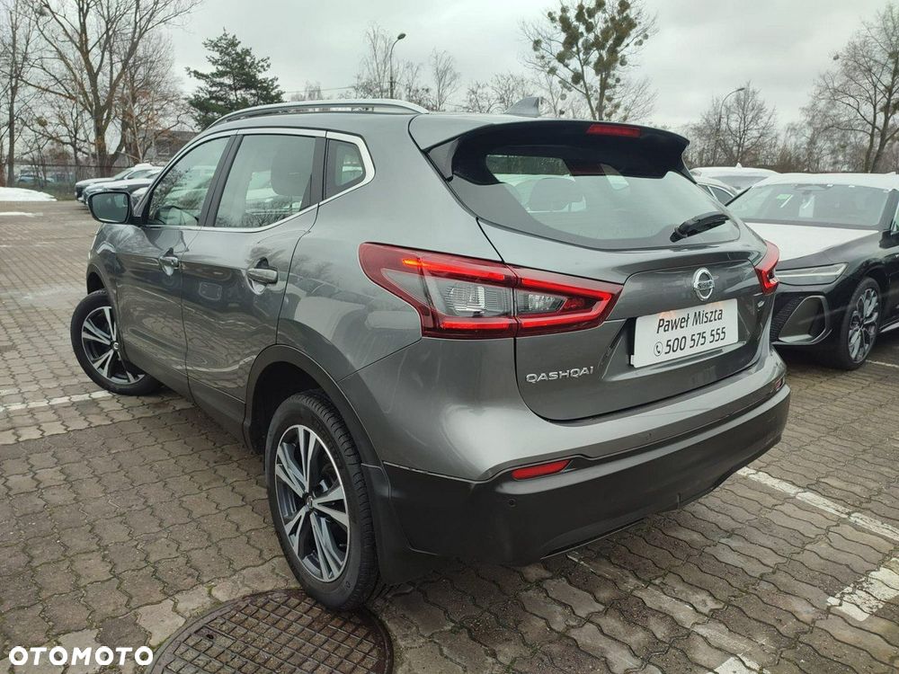 Nissan Qashqai 1.3 DIG-T N-Connecta EU6d - 29
