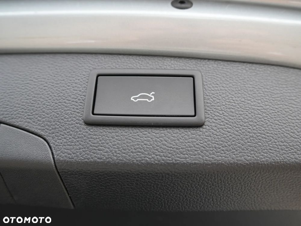 Skoda Superb 2.0 TDI SCR 4x4 L&K DSG - 24