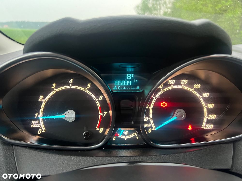 Ford Fiesta 1.0 Celebration - 8