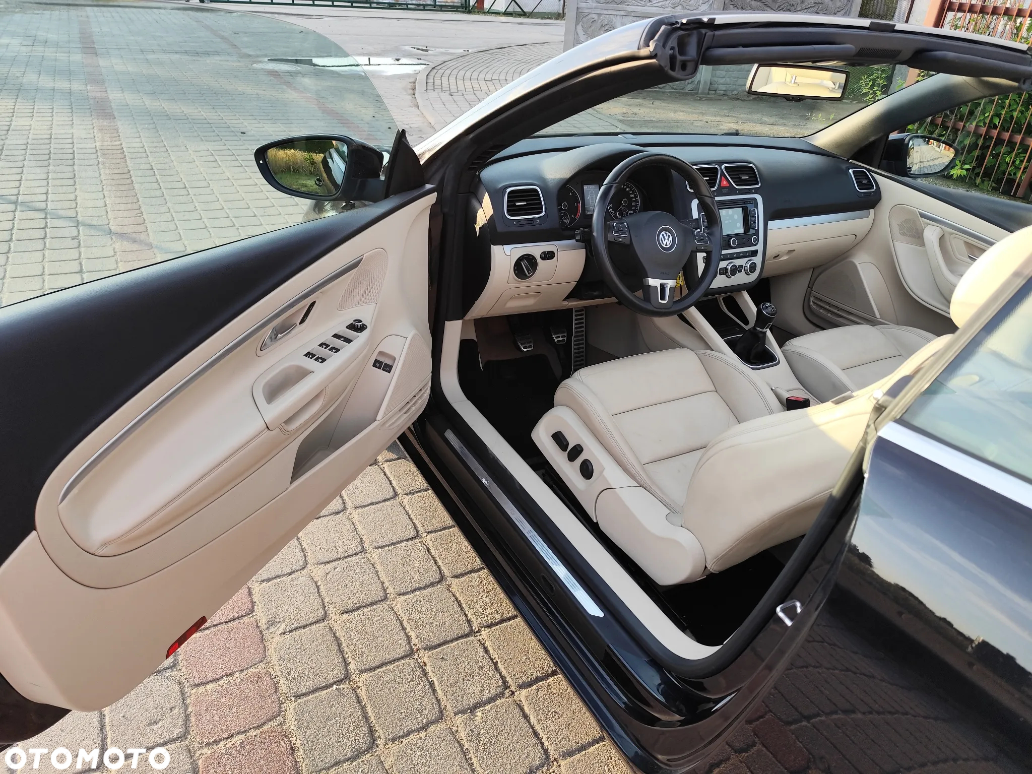Volkswagen Eos 2.0 TDI DPF BlueMotion Technology - 11