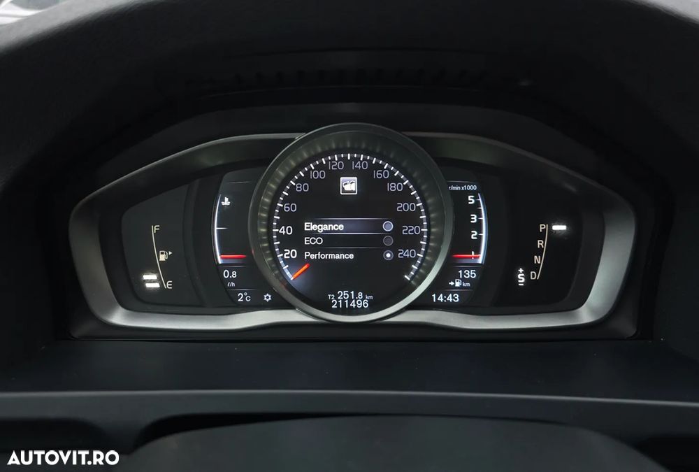 VOLVO V60 2016 — imagine 59