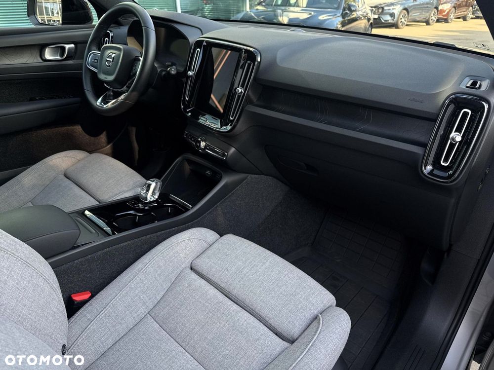 Volvo XC 40 - 9