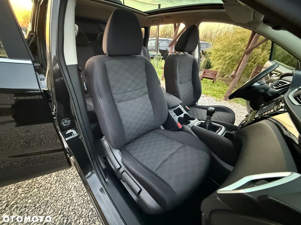 Nissan Qashqai 1.6 DIG-T Tekna - 25