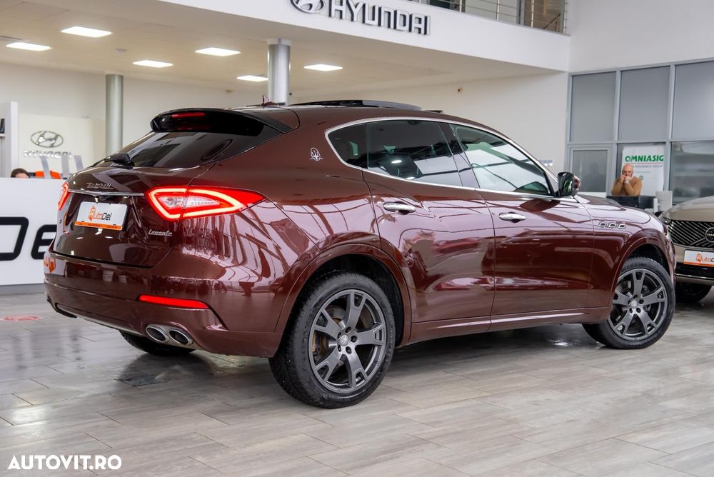 Maserati Levante - 12
