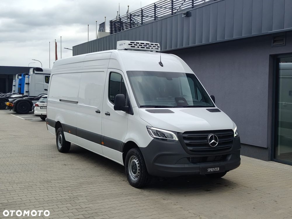 Mercedes-Benz Sprinter - 5