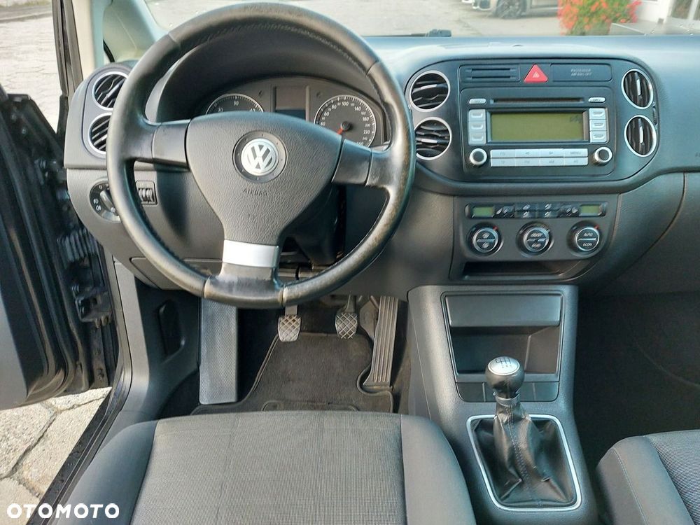 Volkswagen Golf Plus - 14