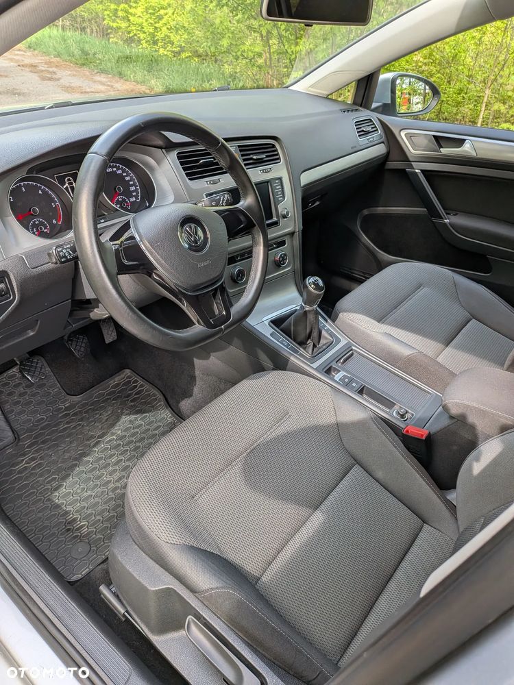 Volkswagen Golf 1.6 TDI BMT Comfortline - 5