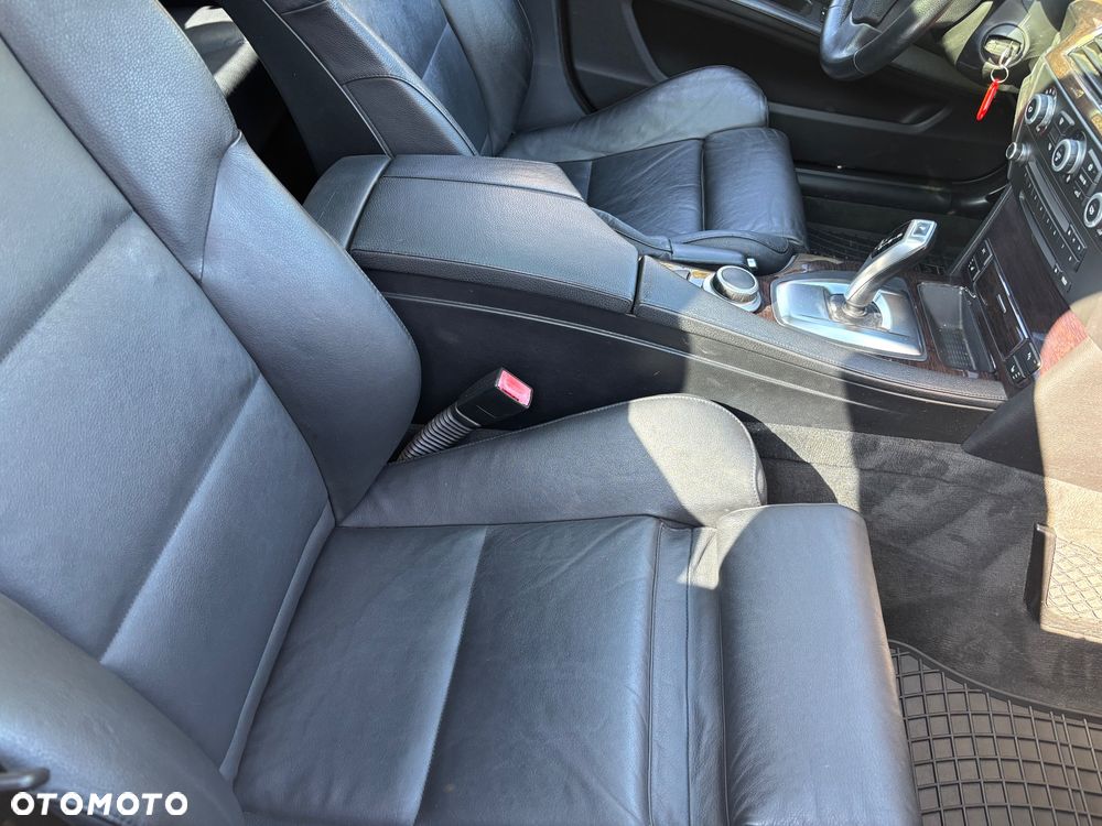 BMW Seria 5 530d Edition Exclusive - 26