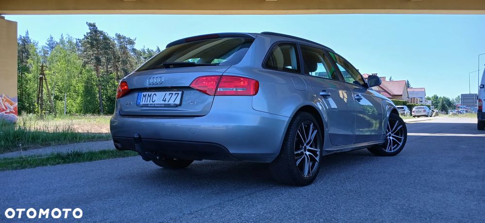 Audi A4 Avant 1.8 TFSI Ambiente - 4