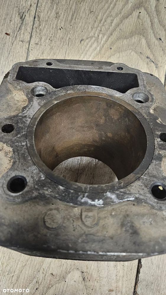 Oryginalny Cylinder Yamaha XT 350 / TT 350  (55V02) - 3