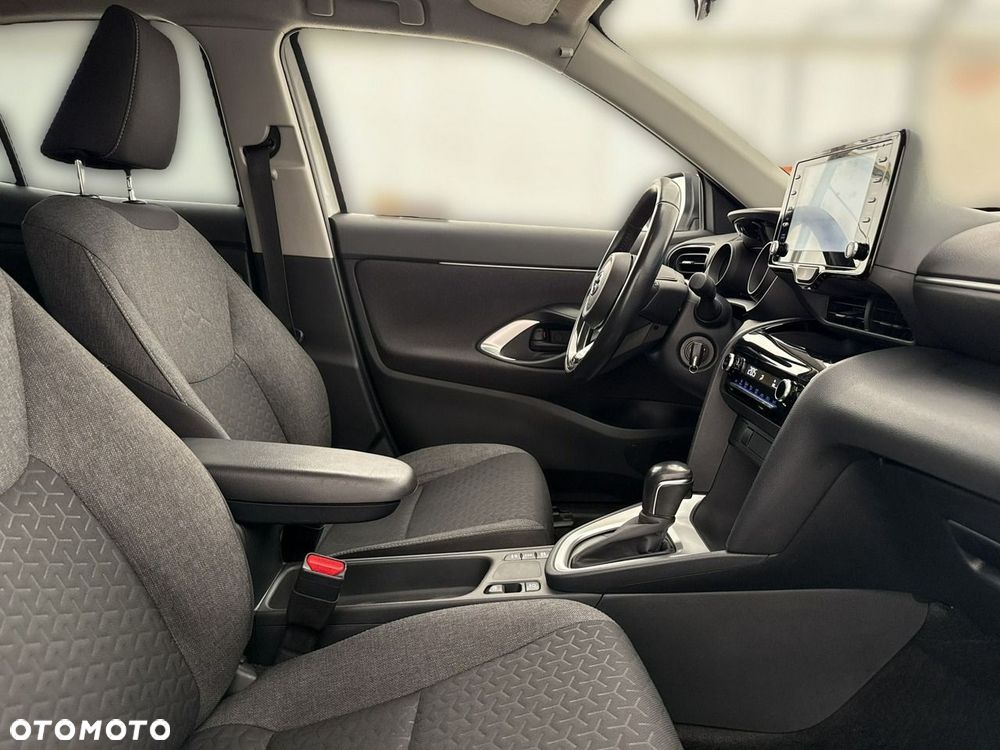 Toyota Yaris Cross - 23