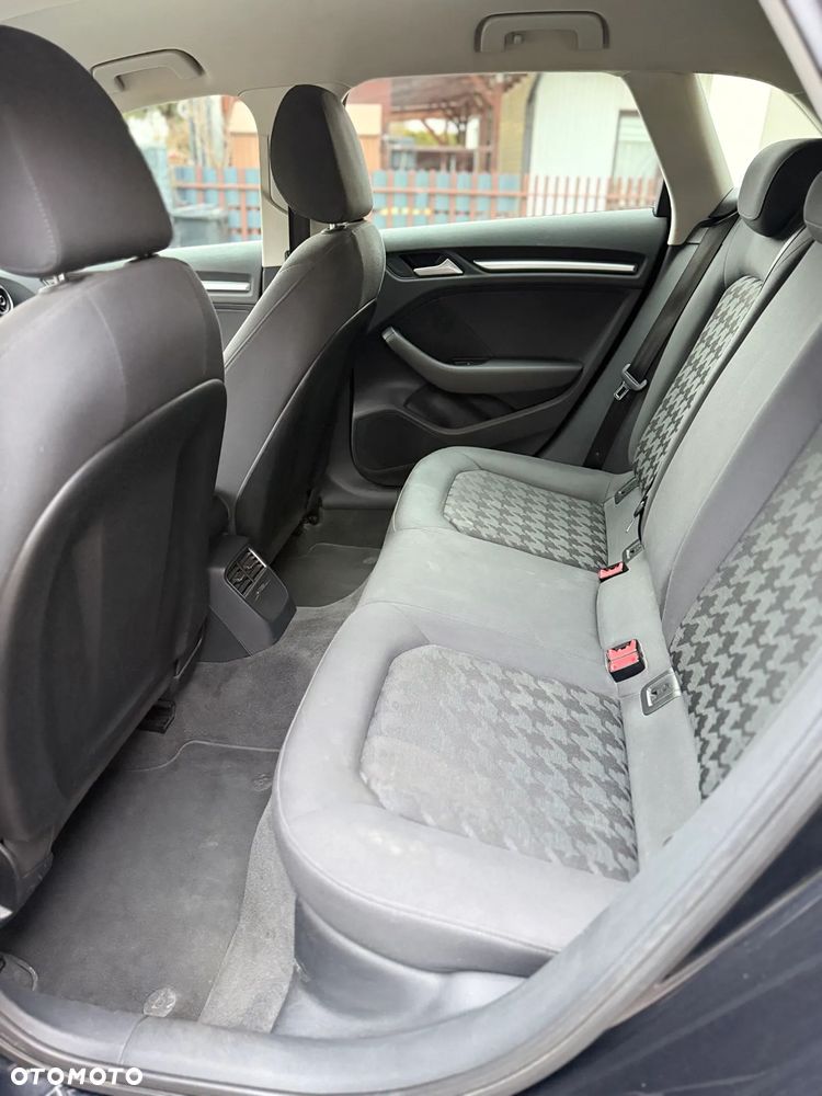 Audi A3 Sportback 1.6 TDI Ambition - 9