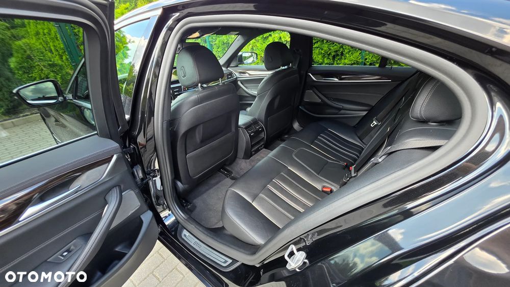 BMW Seria 5 520d xDrive Luxury Line - 18