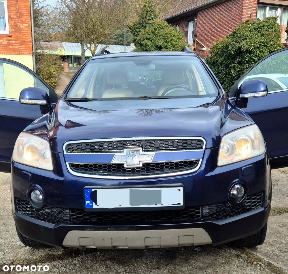 Chevrolet Captiva 3.2 LT (deu) - 14