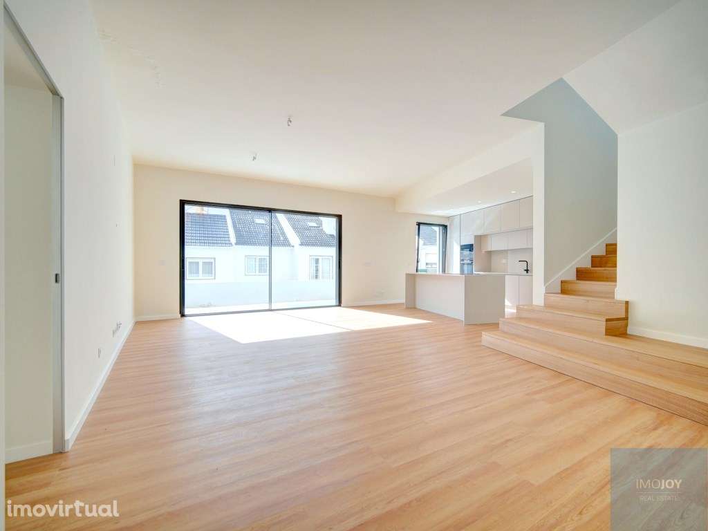 Moradia Isolada T5 com Piscina e Jardim a Estrear em Manique - Grande imagem: 5/34