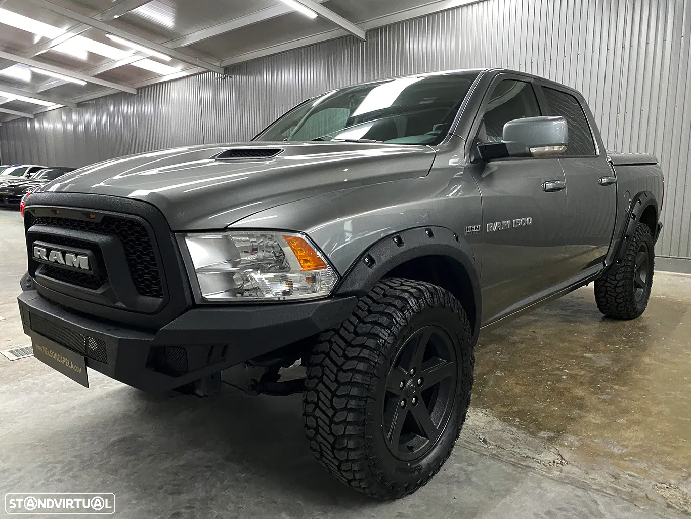 Dodge RAM 1500 5.7 V8 Hemi Sport OFFROAD - 2