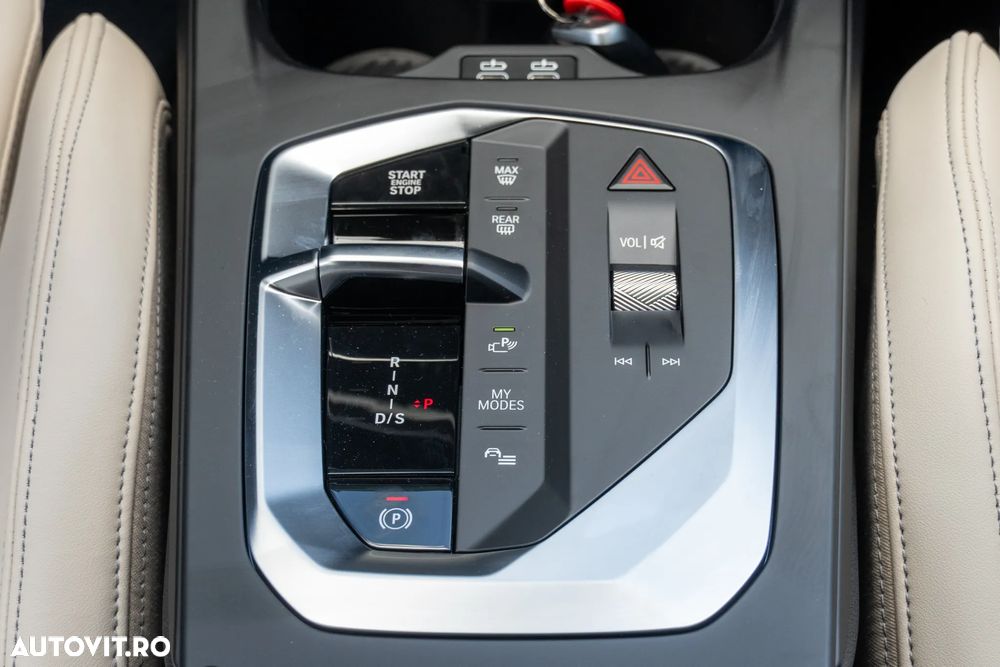 BMW Seria 1 120 AT MHEV - 23