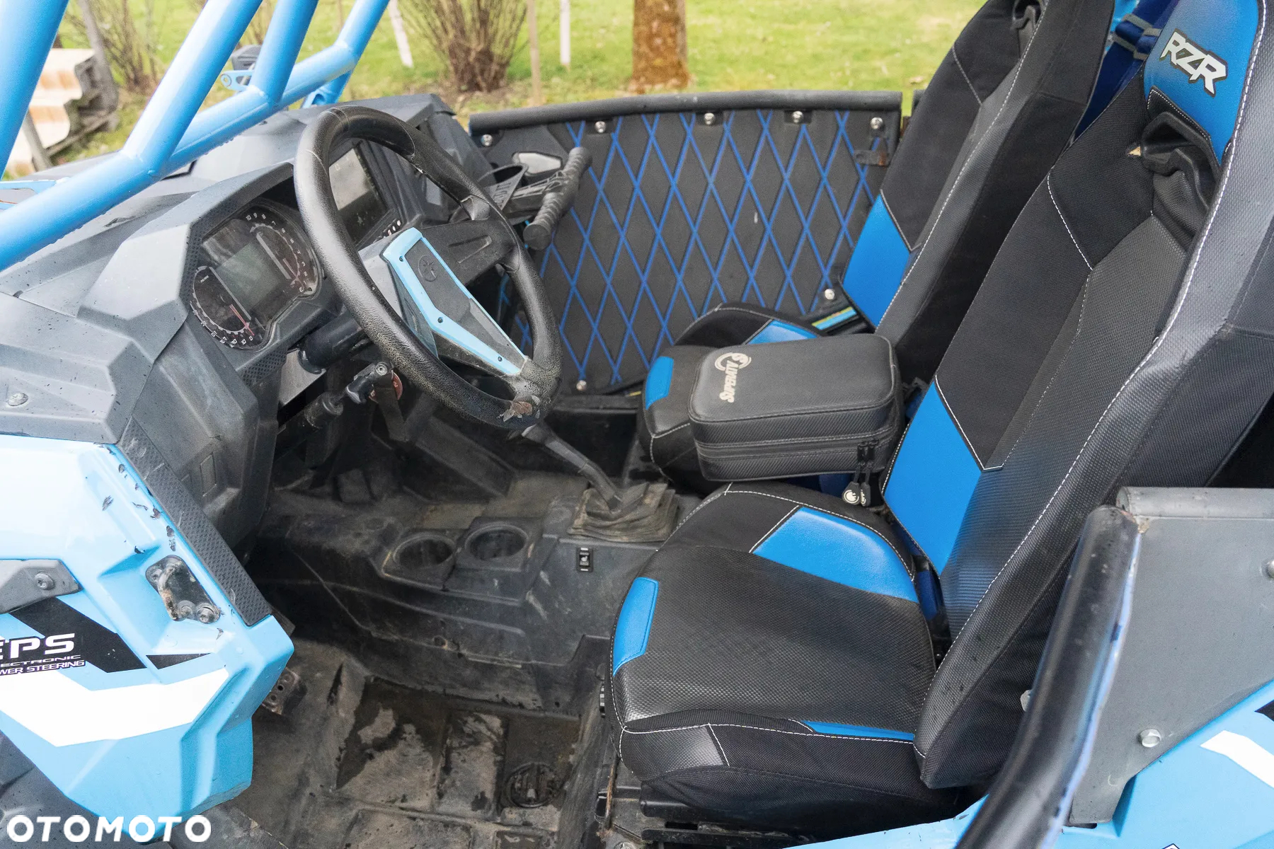 Polaris RZR - 11