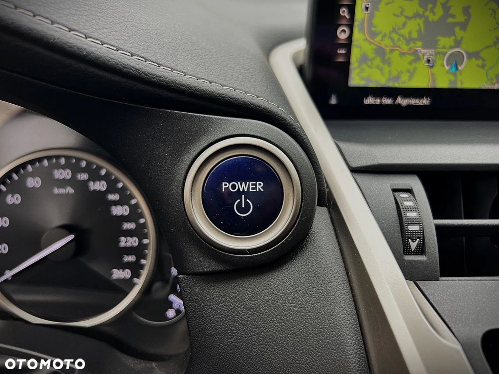 Lexus NX 300h Business Edition AWD - 37