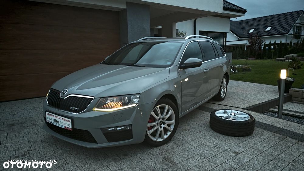 Skoda Octavia 2.0 TDI DSG RS - 39
